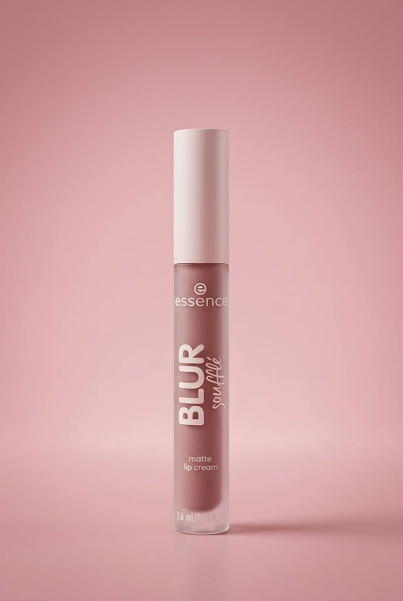 Blur Soufflé Matte Lip Cream 01 Deep Scroll | Essence