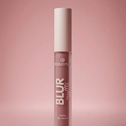 Blur Soufflé Matte Lip Cream 05 Crush Hour | Essence