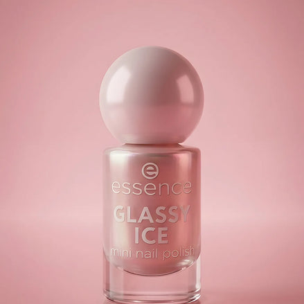Glassy Ice Mini Nail Polish 09 — Make-up | Essence