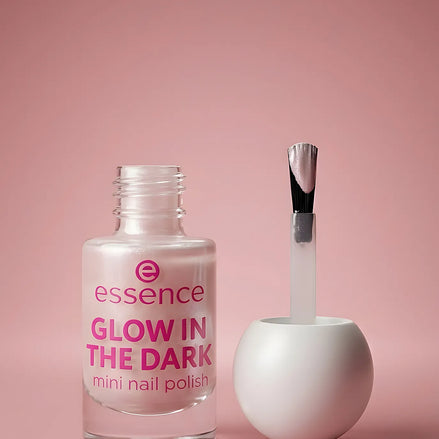 Glow In The Dark Mini Nail Polish 14 — Make-up | Essence