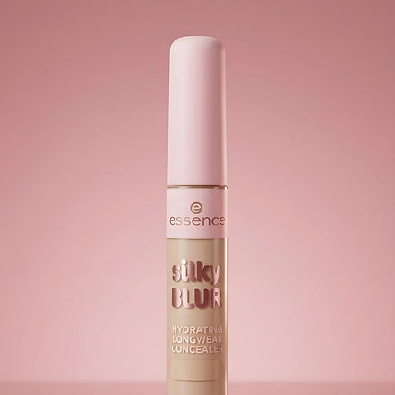 Silky Blur Hydrating Longwear Concealer 100 — Corector | Essence