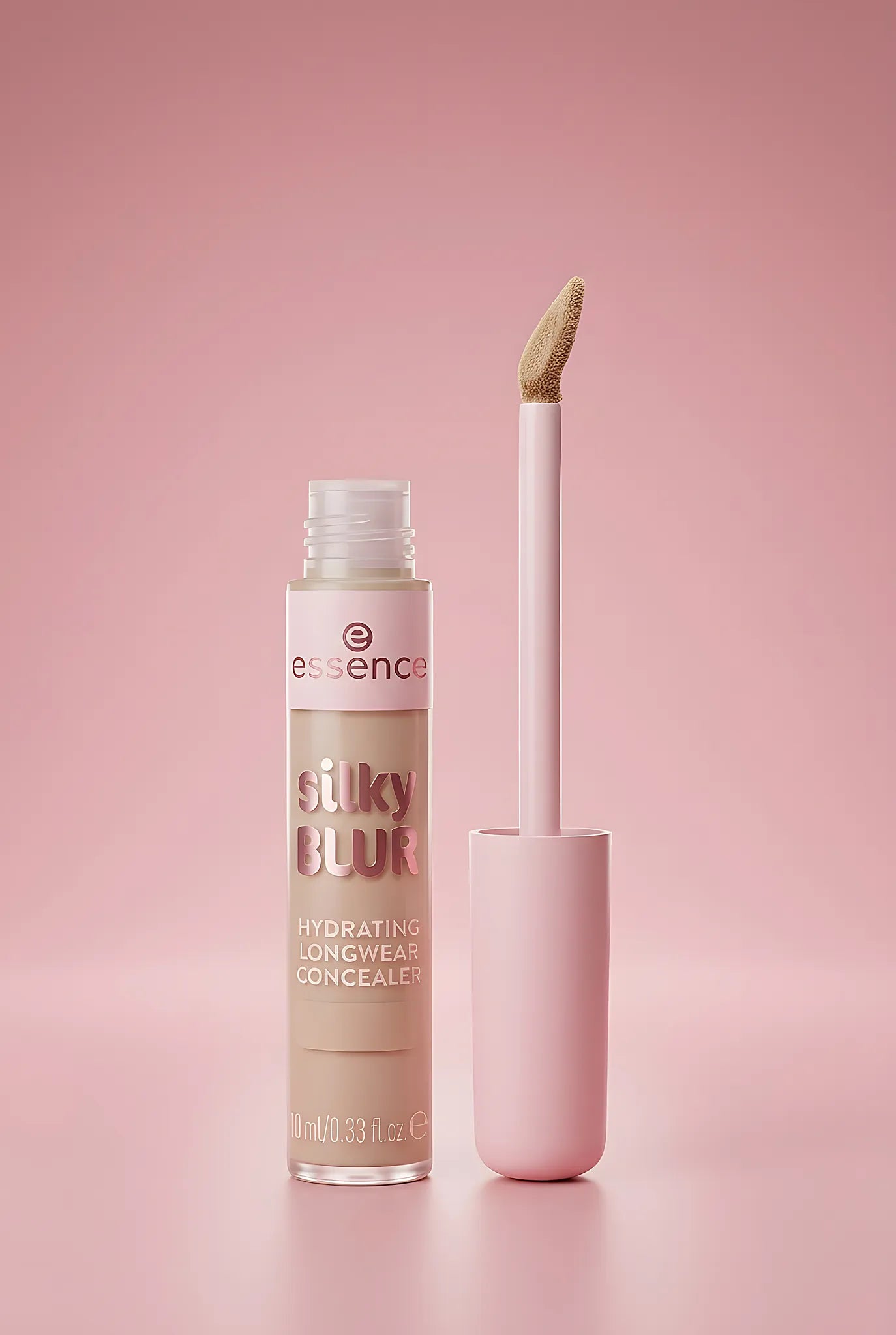 Silky Blur Hydrating Longwear Concealer 120 — Corector | Essence