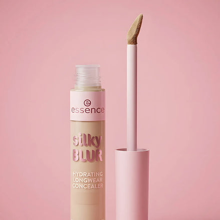 Silky Blur Hydrating Longwear Concealer 130 — Corector | Essence