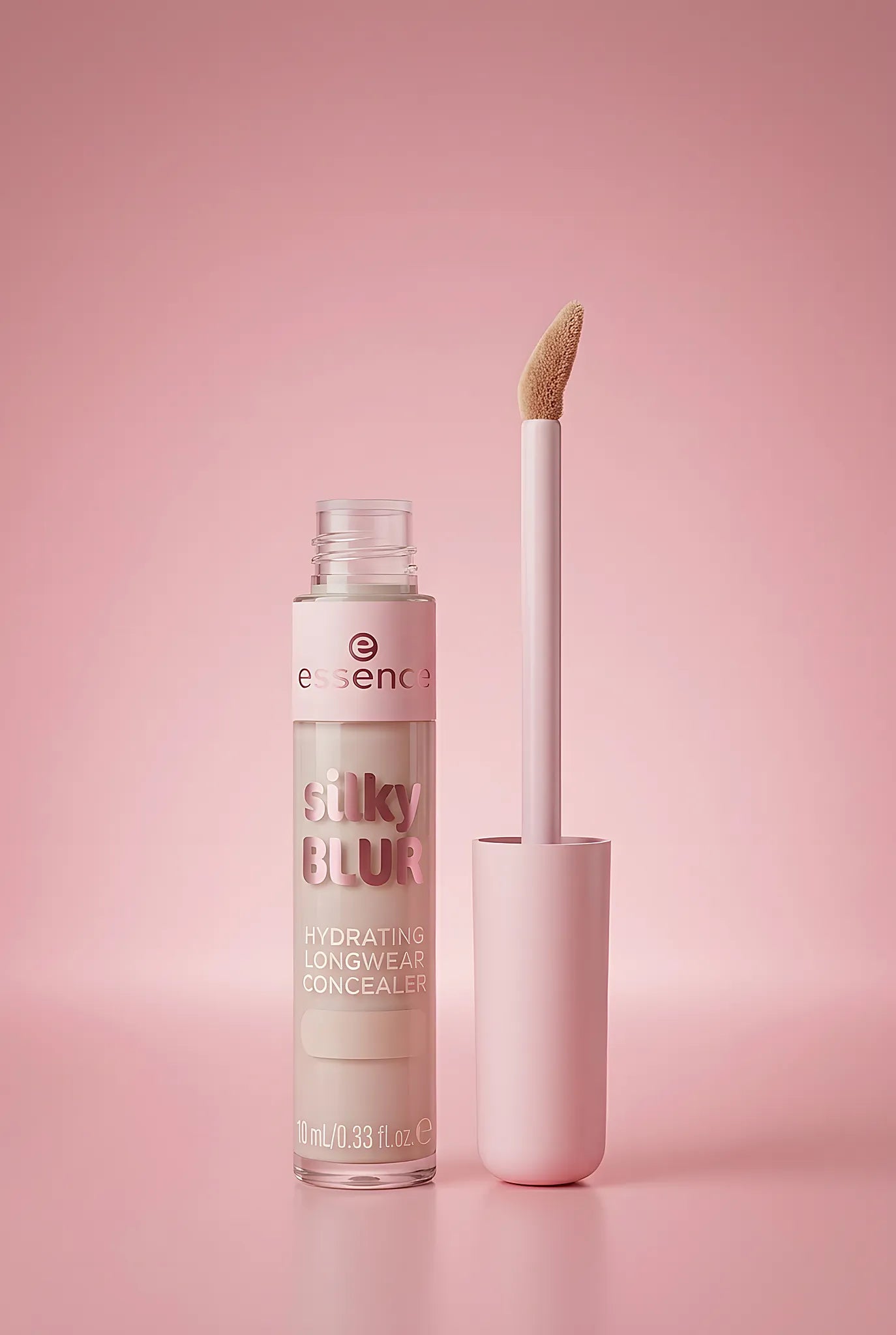 Silky Blur Hydrating Longwear Concealer 20 — Corector | Essence