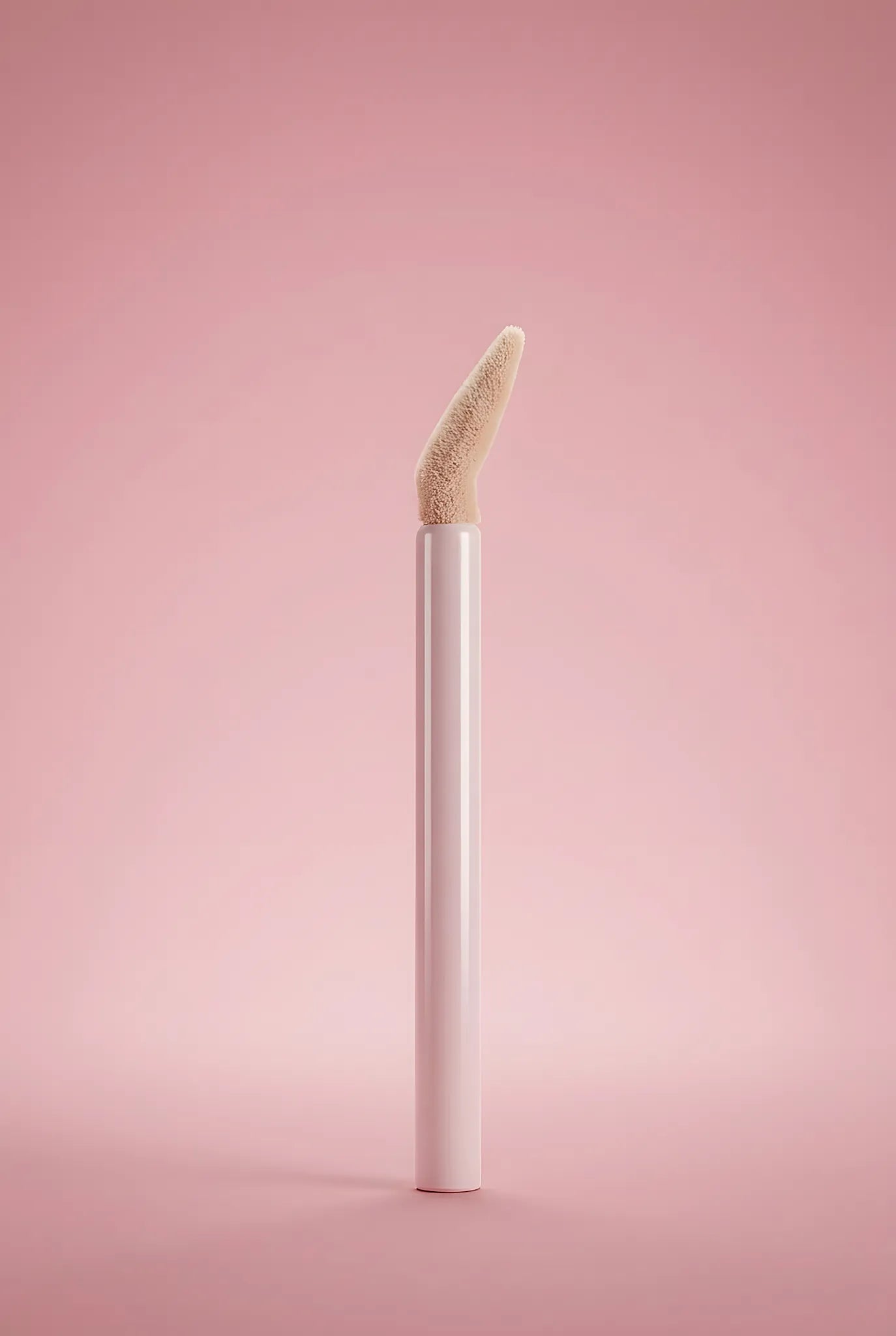 Silky Blur Hydrating Longwear Concealer 20 — Corector | Essence