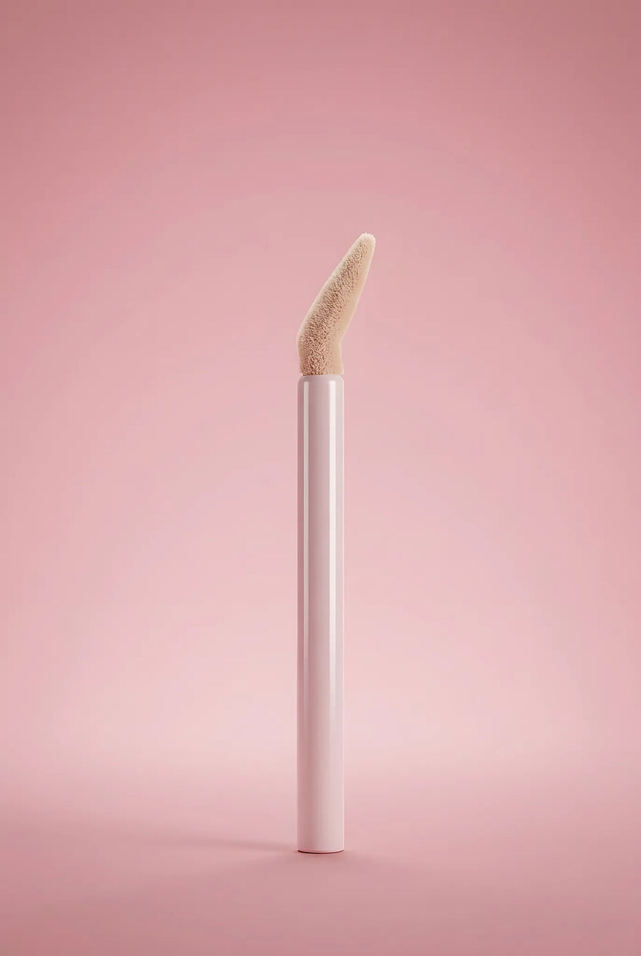 Silky Blur Hydrating Longwear Concealer 20 — Corector | Essence